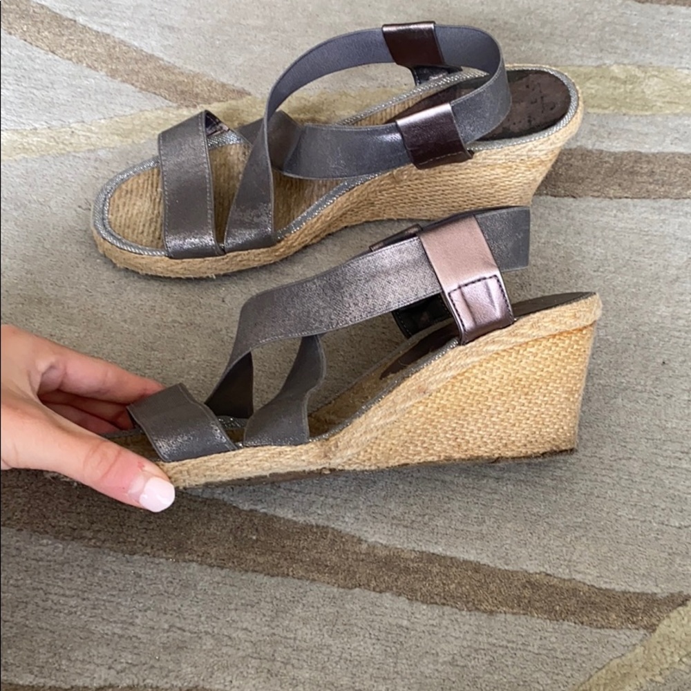 Andre Assous Wedge - Picture 2 of 7